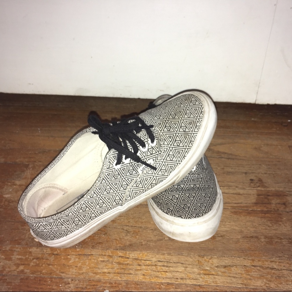 Triangle Pattern Vans